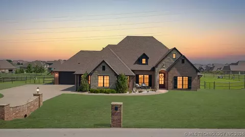 7003 E 88th St N, Owasso, OK 74055