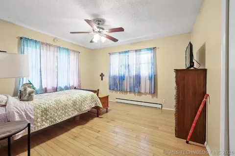 Bedroom - 107 Maple, Broken Bow, OK 74728 photo 3 of 7