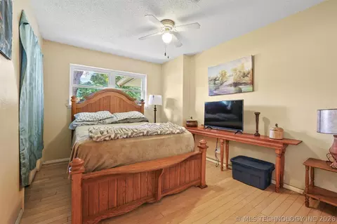 Bedroom - 107 Maple, Broken Bow, OK 74728 photo 1 of 7