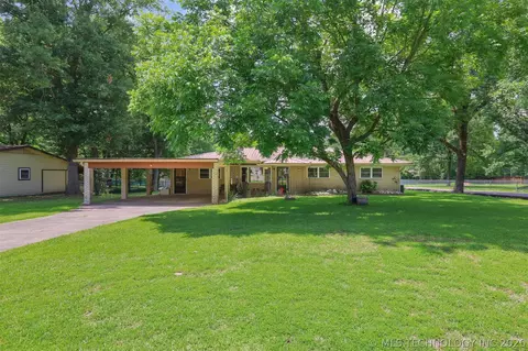 Other - 107 Maple, Broken Bow, OK 74728 photo 2 of 8
