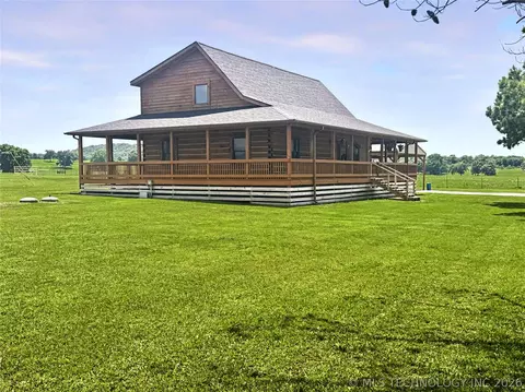 14201 W 830 Rd, Tahlequah, OK 74464