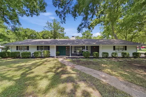 1015 Brookside Pkwy, Bartlesville, OK 74006