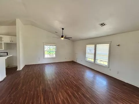 Living - 406 Eagle Rock Rd, Muldrow, OK 74948 photo 1 of 2