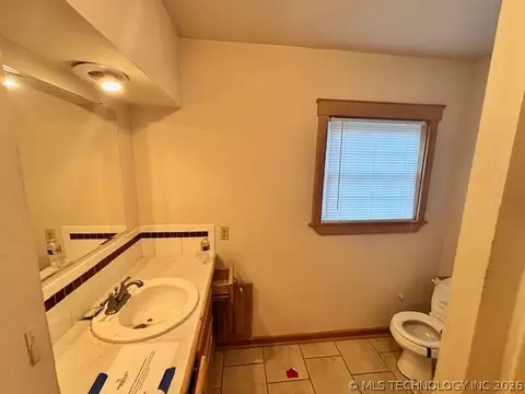 Bath - 406 Eagle Rock Rd, Muldrow, OK 74948 photo 2 of 2