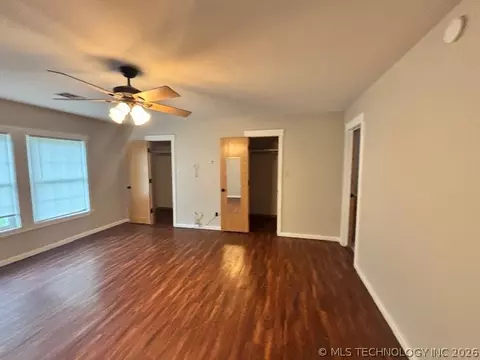 Bedroom - 406 Eagle Rock Rd, Muldrow, OK 74948 photo 2 of 2
