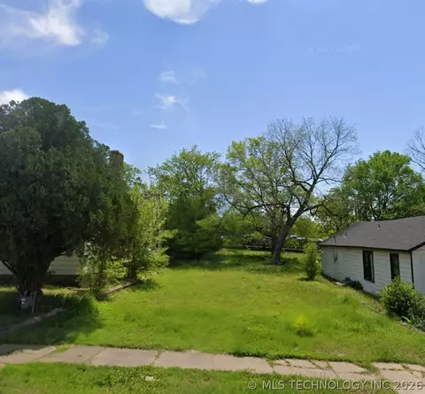 222 W Hobson Ave, Sapulpa, OK 74066