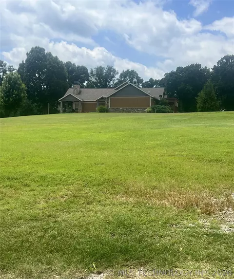 14 Upper Waterfall Rd, Grove, OK 74344