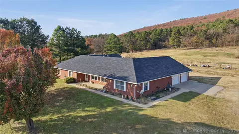 2800 NW 1010 Ave, Wilburton, OK 74578
