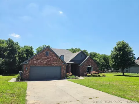 5108 E Hickory Meadow Dr, Claremore, OK 74019