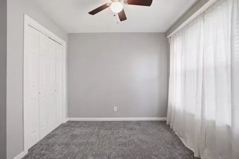 Bedroom - 6811 E 65th Pl, Tulsa, OK 74133 photo 2 of 8