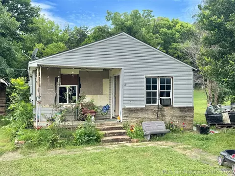 1013 S Mullins Ave, Hominy, OK 74035