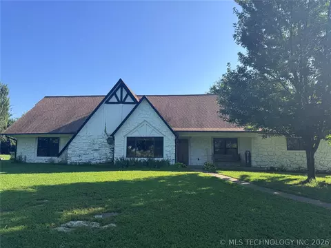 9859 N 38th St, Sperry, OK 74073