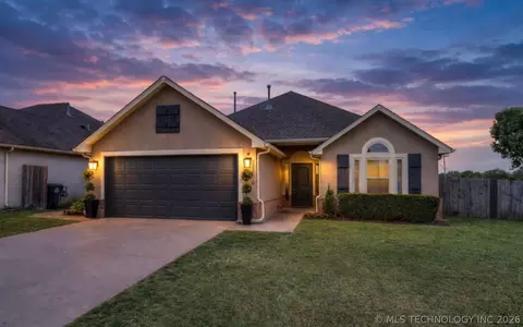 15600 S Birch Ave, Glenpool, OK 74033