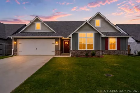 23305 E 101st Pl S, Broken Arrow, OK 74014