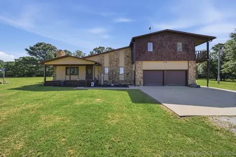 7430 Jefferson Rd, Okmulgee, OK 74447