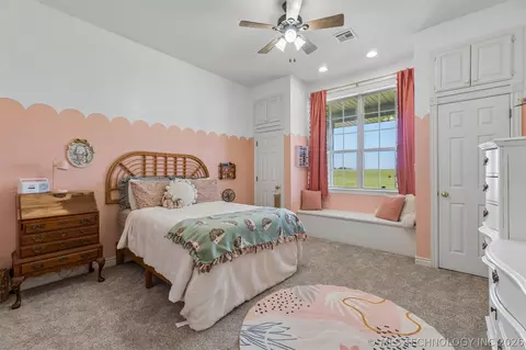 Bedroom - 770696 S 3510 Rd, Cushing, OK 74023 photo 11 of 12