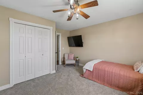 Bedroom - 770696 S 3510 Rd, Cushing, OK 74023 photo 9 of 12