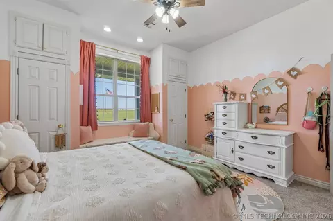 Bedroom - 770696 S 3510 Rd, Cushing, OK 74023 photo 6 of 12