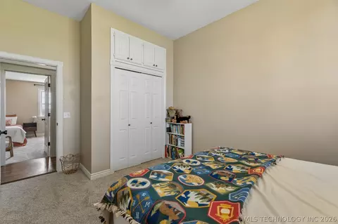Bedroom - 770696 S 3510 Rd, Cushing, OK 74023 photo 8 of 12