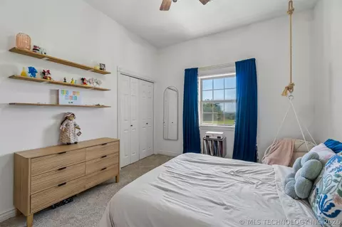 Bedroom - 770696 S 3510 Rd, Cushing, OK 74023 photo 12 of 12