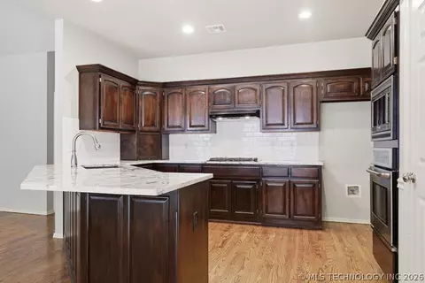 Kitchen - 2830 E 103rd St, Tulsa, OK 74137 photo 2 of 4