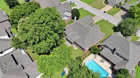 View/Area - 2830 E 103rd St, Tulsa, OK 74137 photo 2 of 3