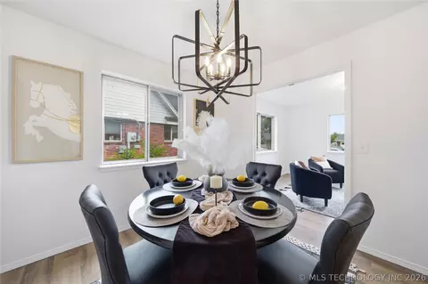 Dining - 6968 E 19th St, Tulsa, OK 74112 photo 1 of 1