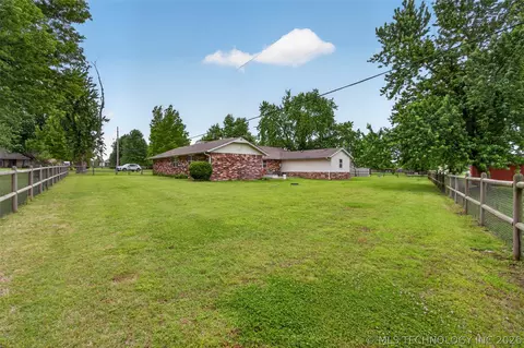 Exterior - 68 Maple Rd, Pryor, OK 74361 photo 7 of 10