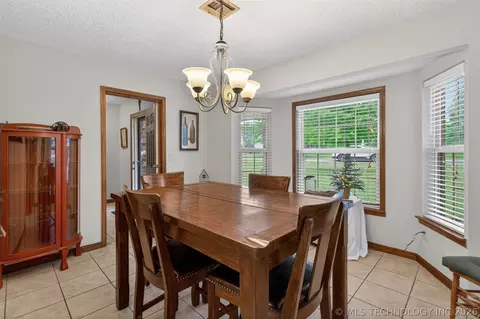 Dining - 68 Maple Rd, Pryor, OK 74361 photo 4 of 6