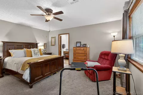 Bedroom - 68 Maple Rd, Pryor, OK 74361 photo 1 of 10
