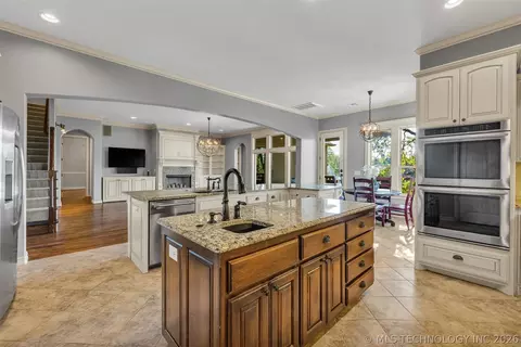Kitchen - 5630 E 117th Pl, Tulsa, OK 74137 photo 4 of 8