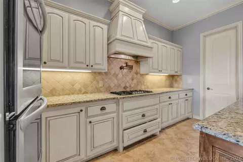 Kitchen - 5630 E 117th Pl, Tulsa, OK 74137 photo 6 of 8