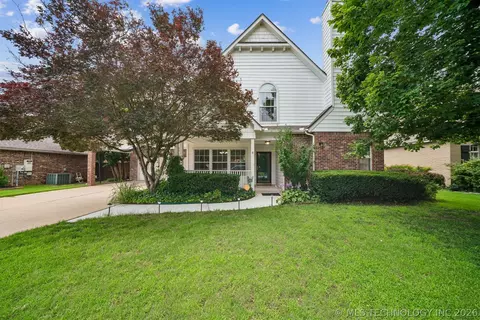3705 W Iola St, Broken Arrow, OK 74012