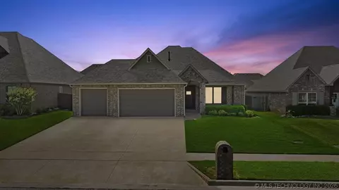 8110 N 77 East Ave, Owasso, OK 74055