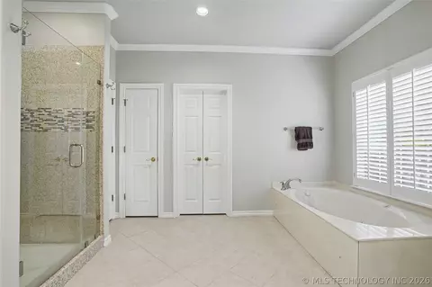 Bath - 3524 E 102nd Pl, Tulsa, OK 74137 photo 4 of 6