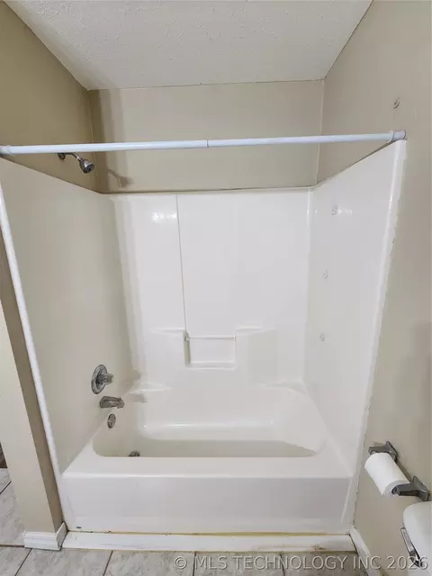 Bath - 218 E 14th, Ada, OK 74820 photo 3 of 3