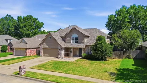 3712 W Iola St, Broken Arrow, OK 74012