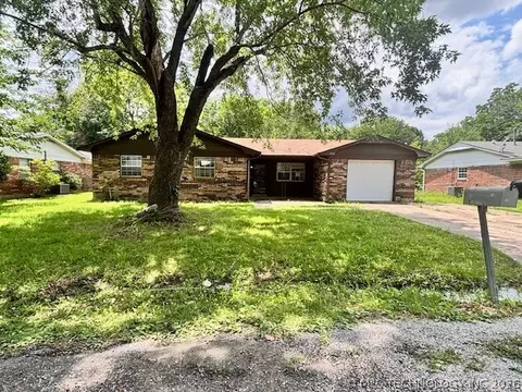 909 NW 10th, Stigler, OK 74462
