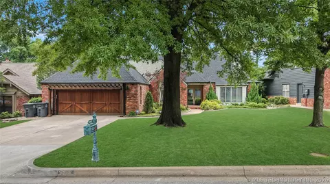 3427 E 87th Pl, Tulsa, OK 74137