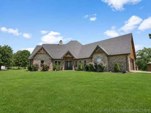 105 Rock House Rd, Bennington, OK 74723