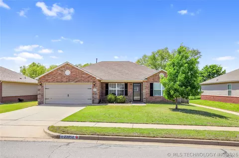 23052 S Jewell Dr, Claremore, OK 74019