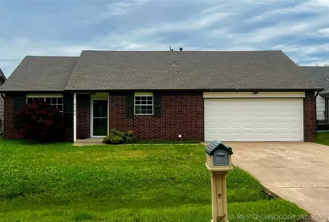 9902 N 43rd Ave E, Sperry, OK 74073