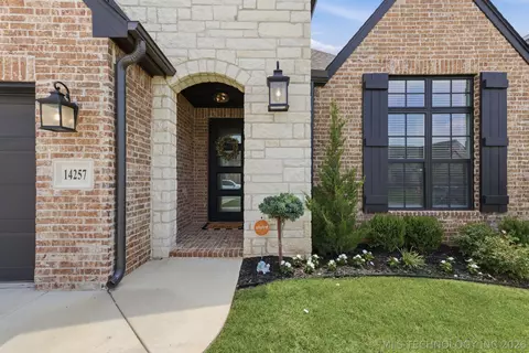 14257 S Delaware Pl, Bixby, OK 74008