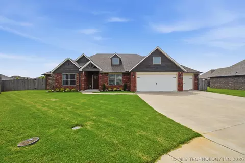 10422 S 233rd East Pl, Broken Arrow, OK 74014