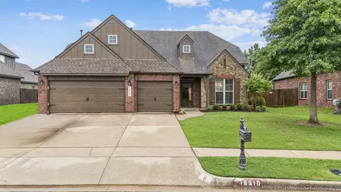 Exterior - 18610 E 42nd Pl, Tulsa, OK 74134 photo 2 of 5