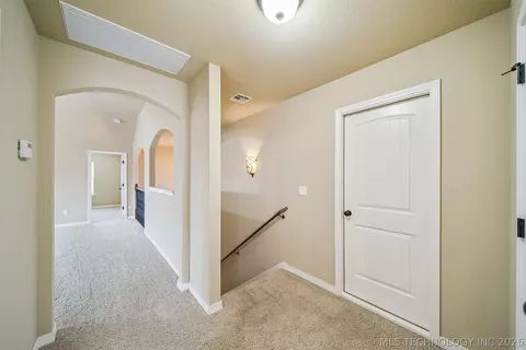 Entry Way - 18610 E 42nd Pl, Tulsa, OK 74134 photo 7 of 7