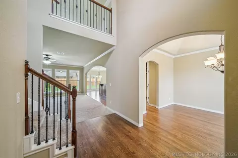 Entry Way - 18610 E 42nd Pl, Tulsa, OK 74134 photo 2 of 7