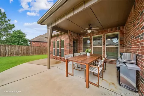 Exterior - 18610 E 42nd Pl, Tulsa, OK 74134 photo 4 of 5