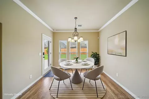 Dining - 18610 E 42nd Pl, Tulsa, OK 74134 photo 2 of 2