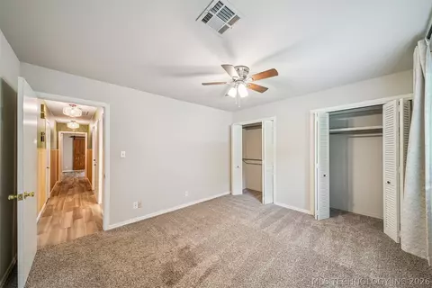 Bedroom - 7120 E 69th St, Tulsa, OK 74133 photo 3 of 6